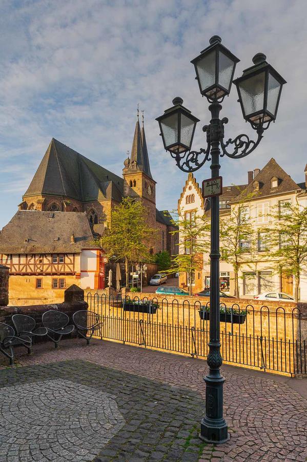 Hotel Wirtshaus zum Pferdemarkt Saarburg Exterior foto